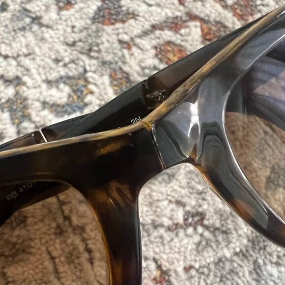 Ray-Ban Wayfarer Folding Classic Sunglasses Tortoise Gradient Brown - Picture 9 of 16